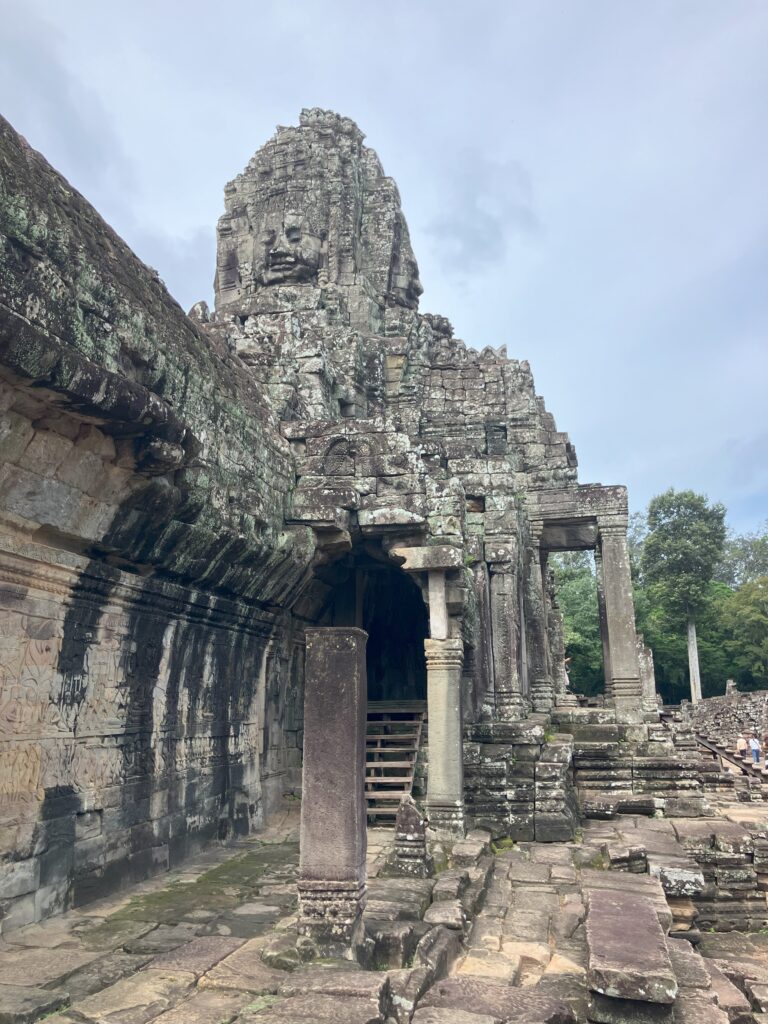 Wanderlust Designers — travel guides that watch the budget Bayon Temple angkor wat cambodia Bayon Temple angkor wat cambodia