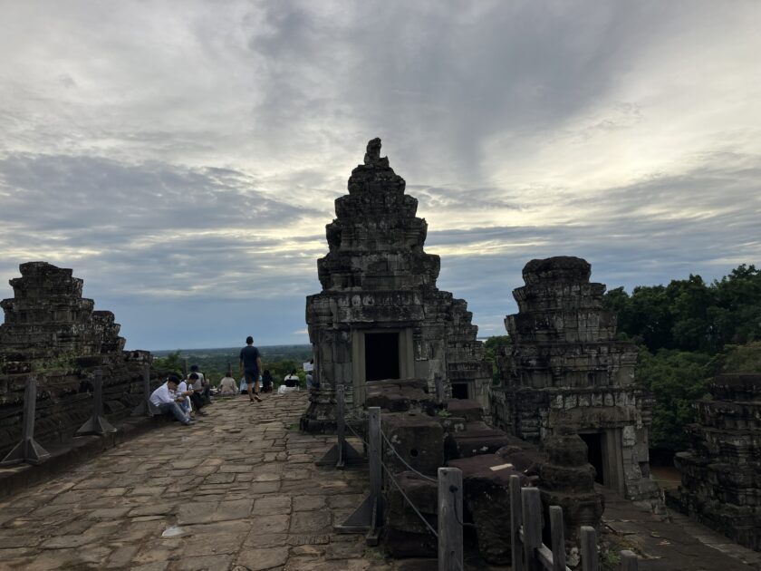 3-Day Angkor Wat Itinerary Phnom bakheng temple angkor wat temple siem reap cambodia Phnom bakheng temple-angkor wat temple-siem reap-cambodia
