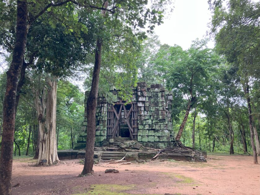 Koh Ker and Beng Mealea - Ultimate guide Prasat Linga Koh Ker Cambodia Prasat Linga Koh Ker Cambodia