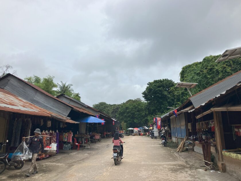 Kulen Mountains – Perfect Day Trip from Siem Reap markets in kulen mountains cambodia markets in kulen mountains-cambodia