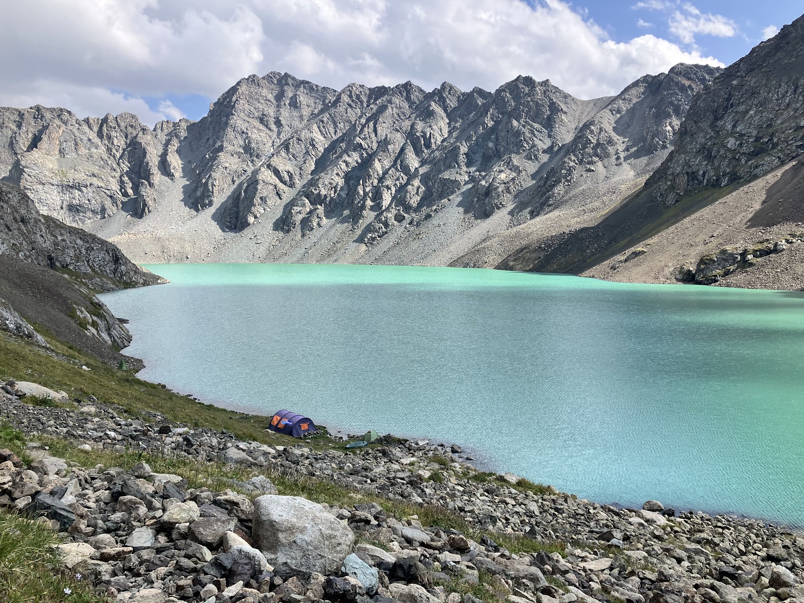 Ala-Kul Lake: guía completa del trek de 3 días es hk img 73443 21 Lago Ala-Kul: vista del trek de Ala-Kul en Kirguistán