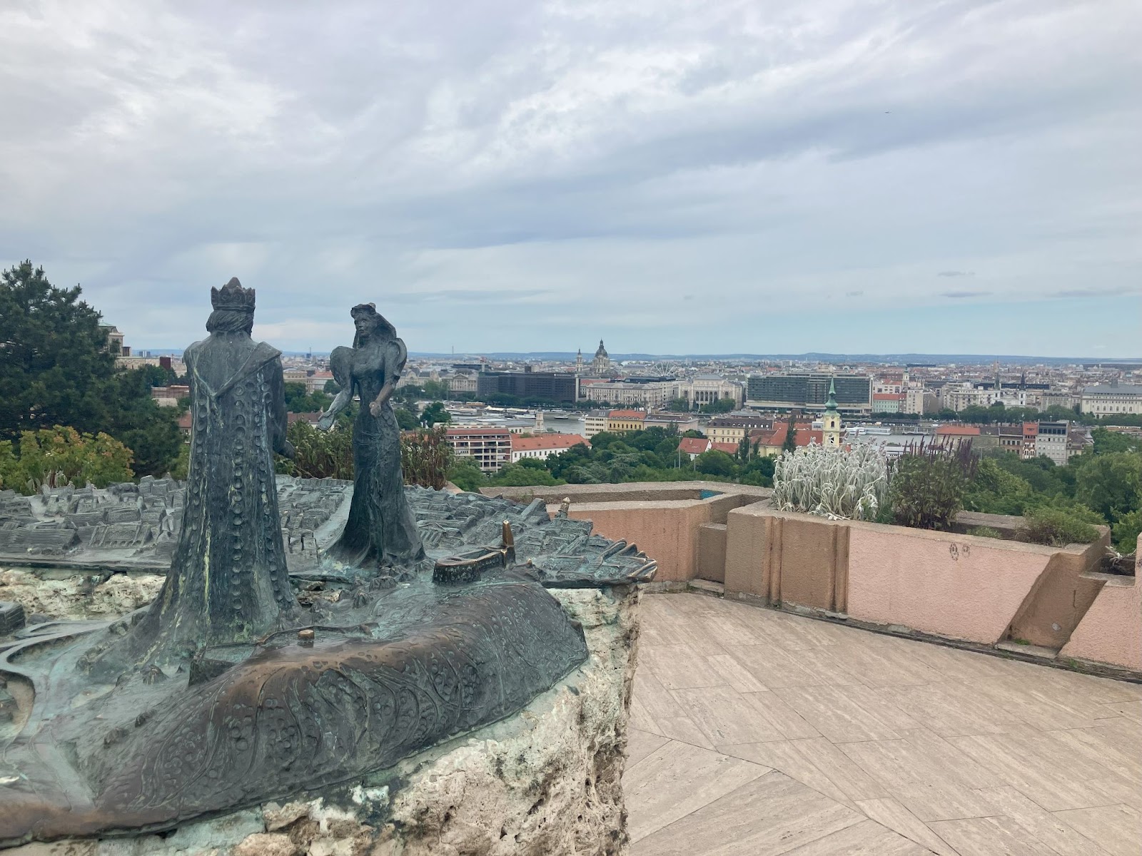 4 días en Budapest: itinerario definitivo de viaje es hu img 73615 53 Estatua del Príncipe de Buda y la Princesa de Pest | Budapest | Hungría