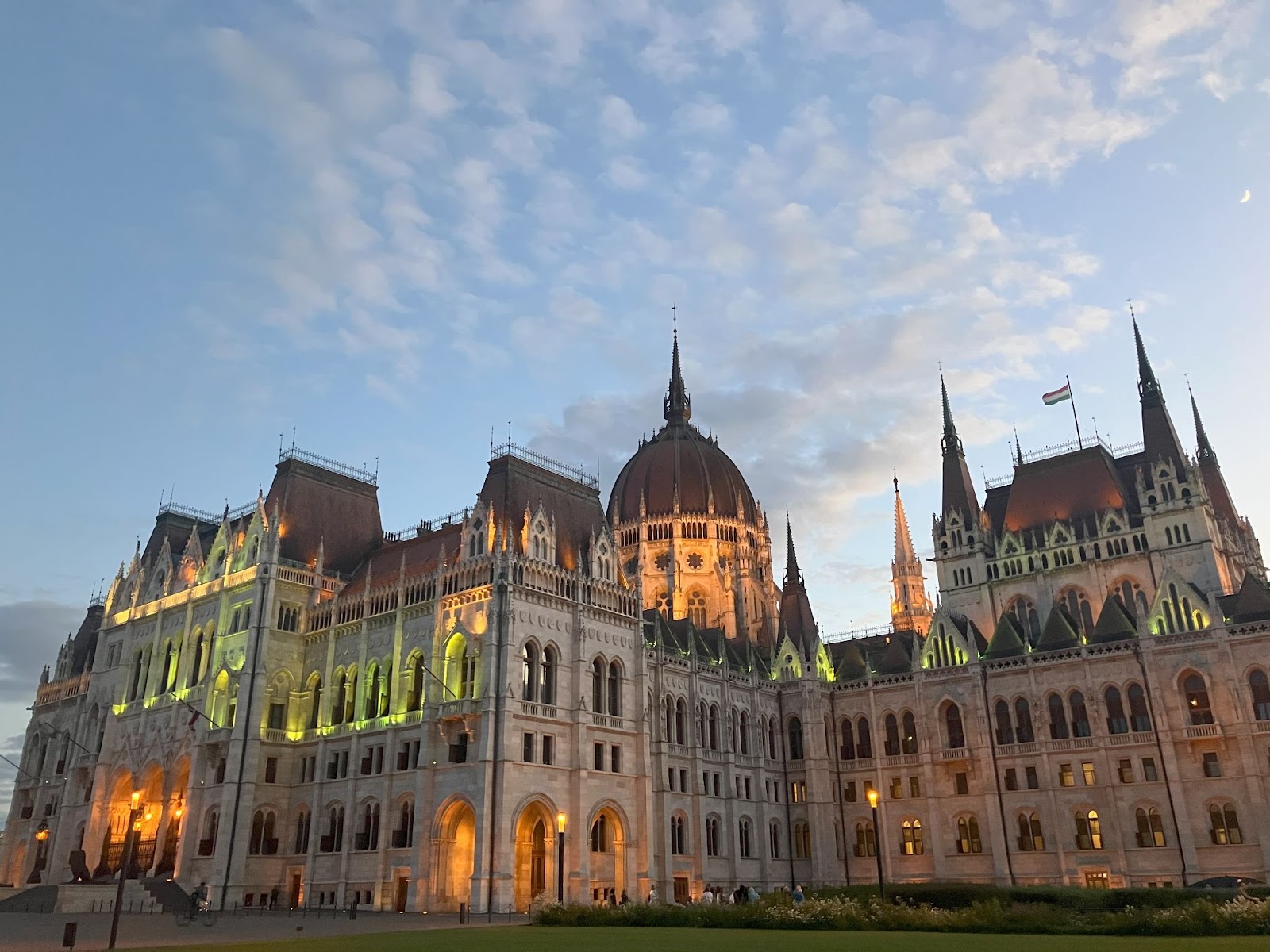 4 días en Budapest: itinerario definitivo de viaje es hu img 73615 57 Edificio del Parlamento húngaro | Hungría
