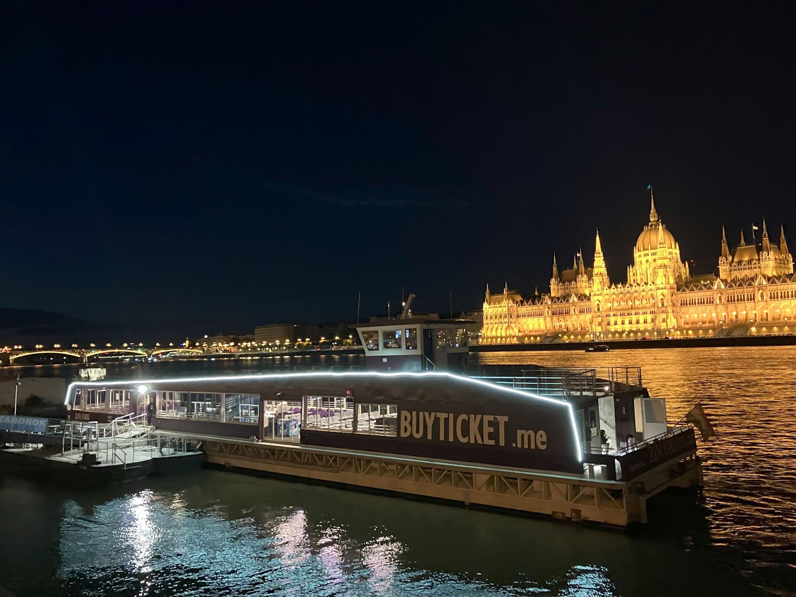 Las 56 mejores cosas que hacer en Budapest es hu img 73623 14 Crucero por el Danubio en Budapest | Hungría