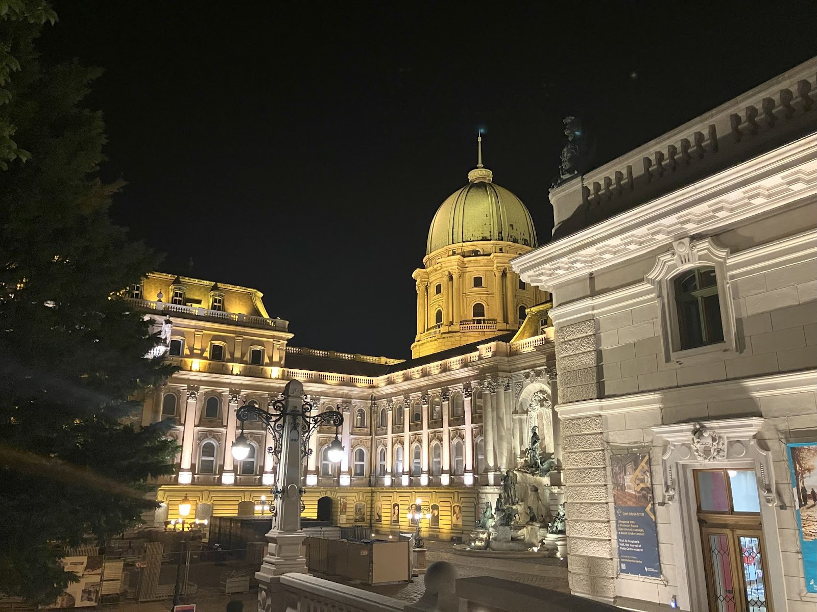 Las 56 mejores cosas que hacer en Budapest es hu img 73623 27 Interior del Castillo de Buda | Budapest | Hungría