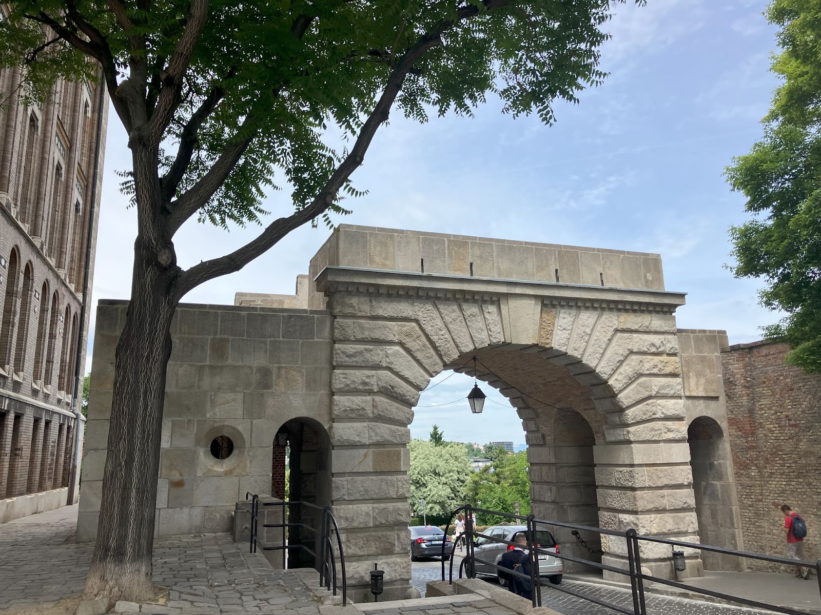 Las 56 mejores cosas que hacer en Budapest es hu img 73623 4 Puerta de Viena, Castillo de Buda | Budapest | Hungría