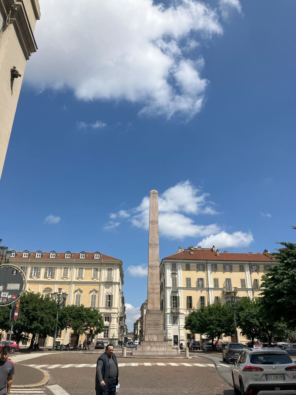 Itinerario de un día en Turín: ¿vale la pena visitarla? es img 75811 38 Piazza Savoia | Turín | Italia