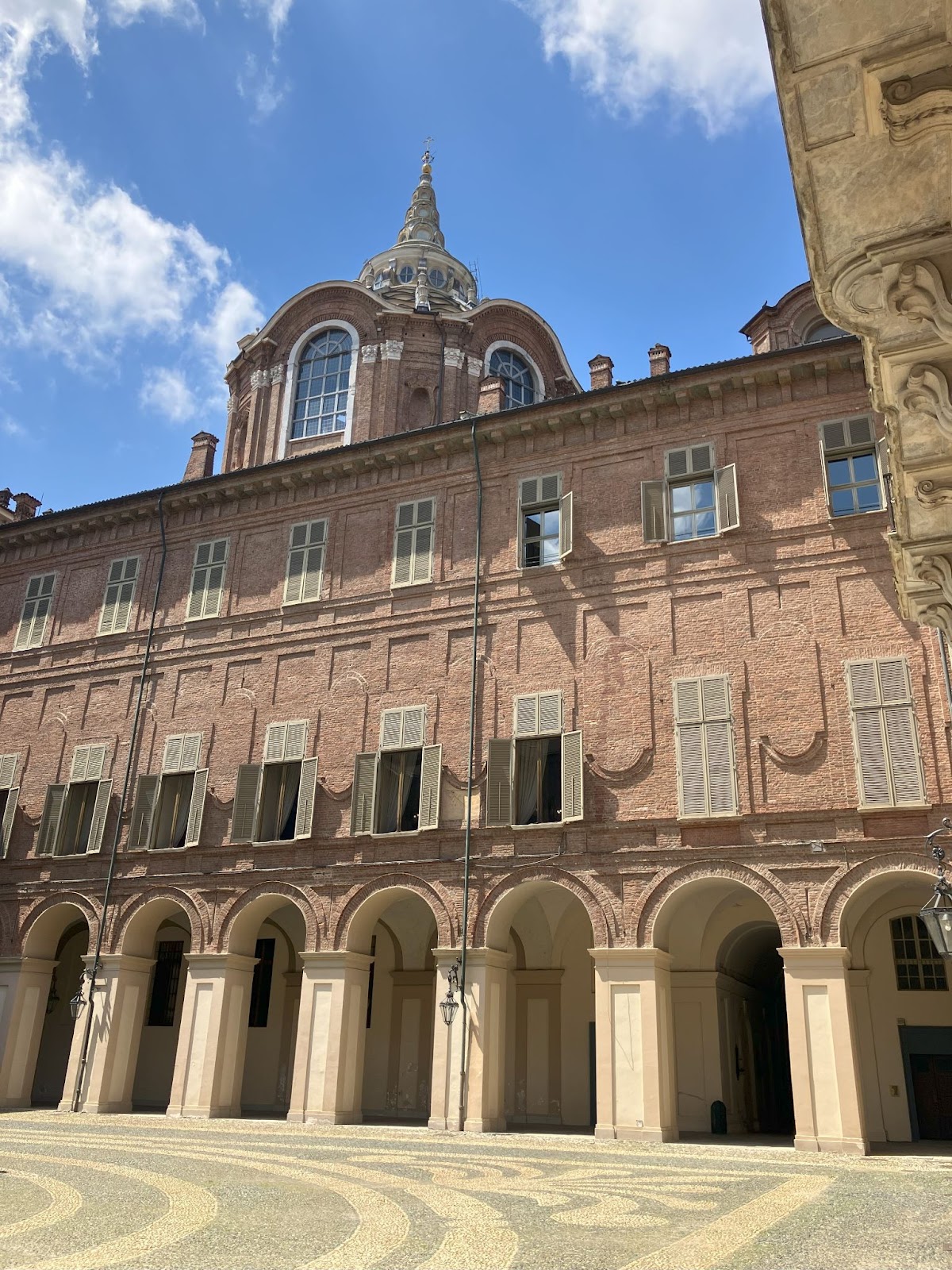 Itinerario de un día en Turín: ¿vale la pena visitarla? es img 75811 42 Capilla Guarini | Turín | Italia