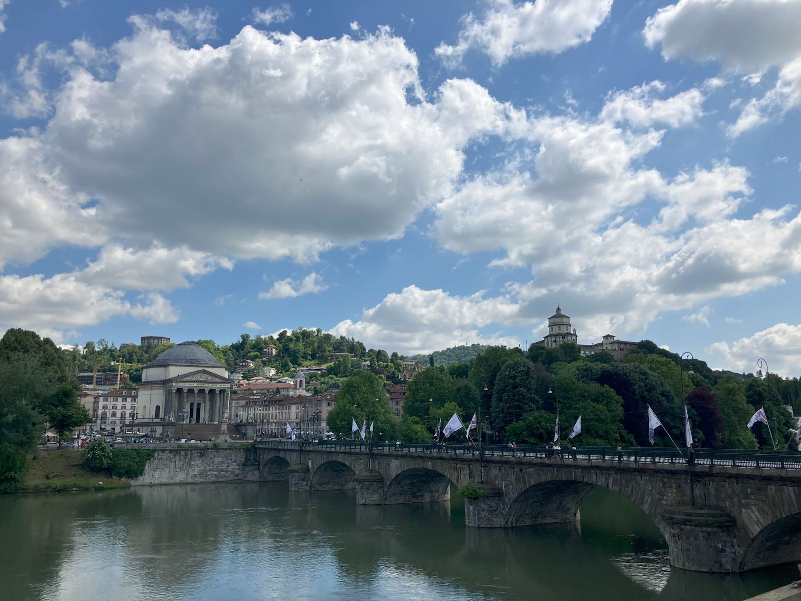 Itinerario de un día en Turín: ¿vale la pena visitarla? es img 75811 49 Vista del Ponte Vittorio Emanuele | Turín | Italia