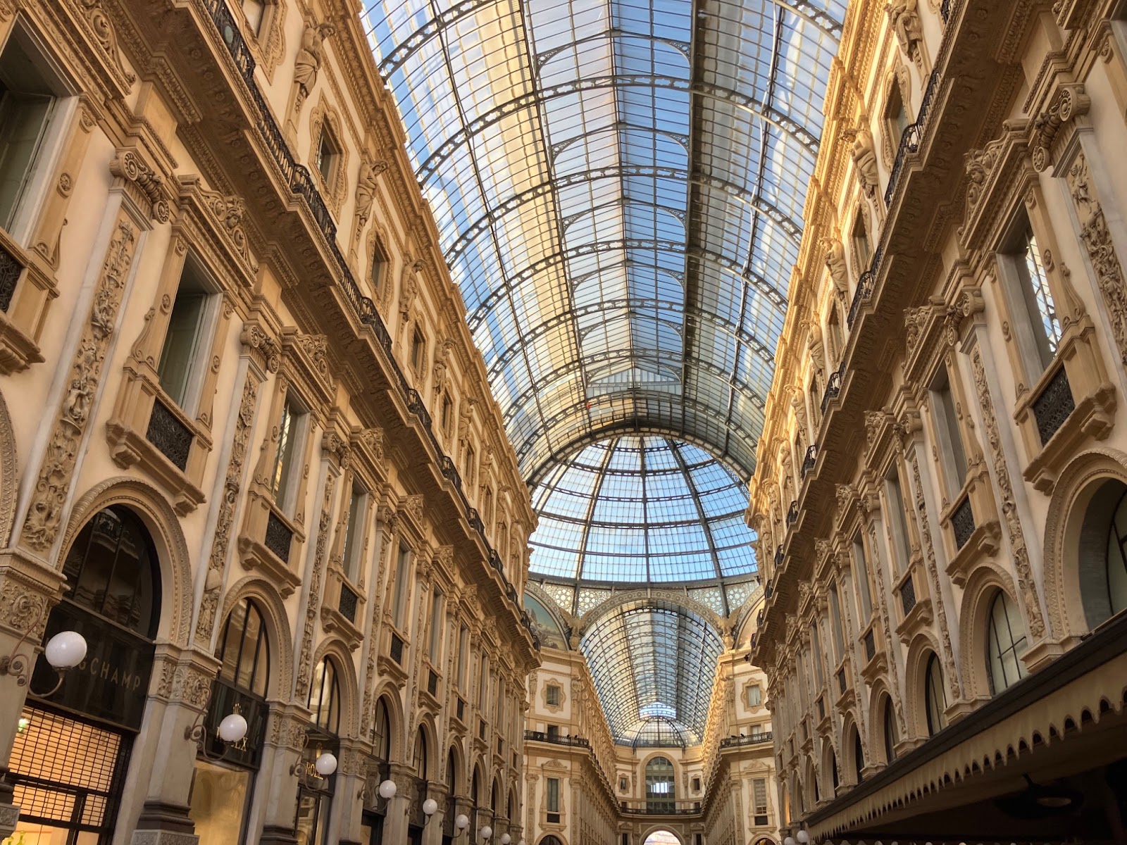 Itinerario de 3 días en Milán: la guía definitiva para tu viaje es img 75823 16 1 Galleria Vittorio Emanuele II | Milán | Italia