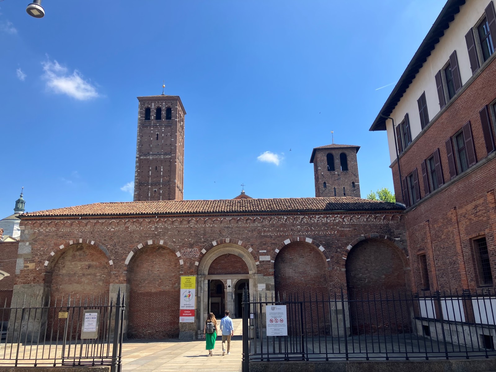 Itinerario de 3 días en Milán: la guía definitiva para tu viaje es img 75823 3 1 Basílica de Sant'Ambrogio | Milán | Italia